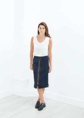Contrast Zipper Skirt in Navy 