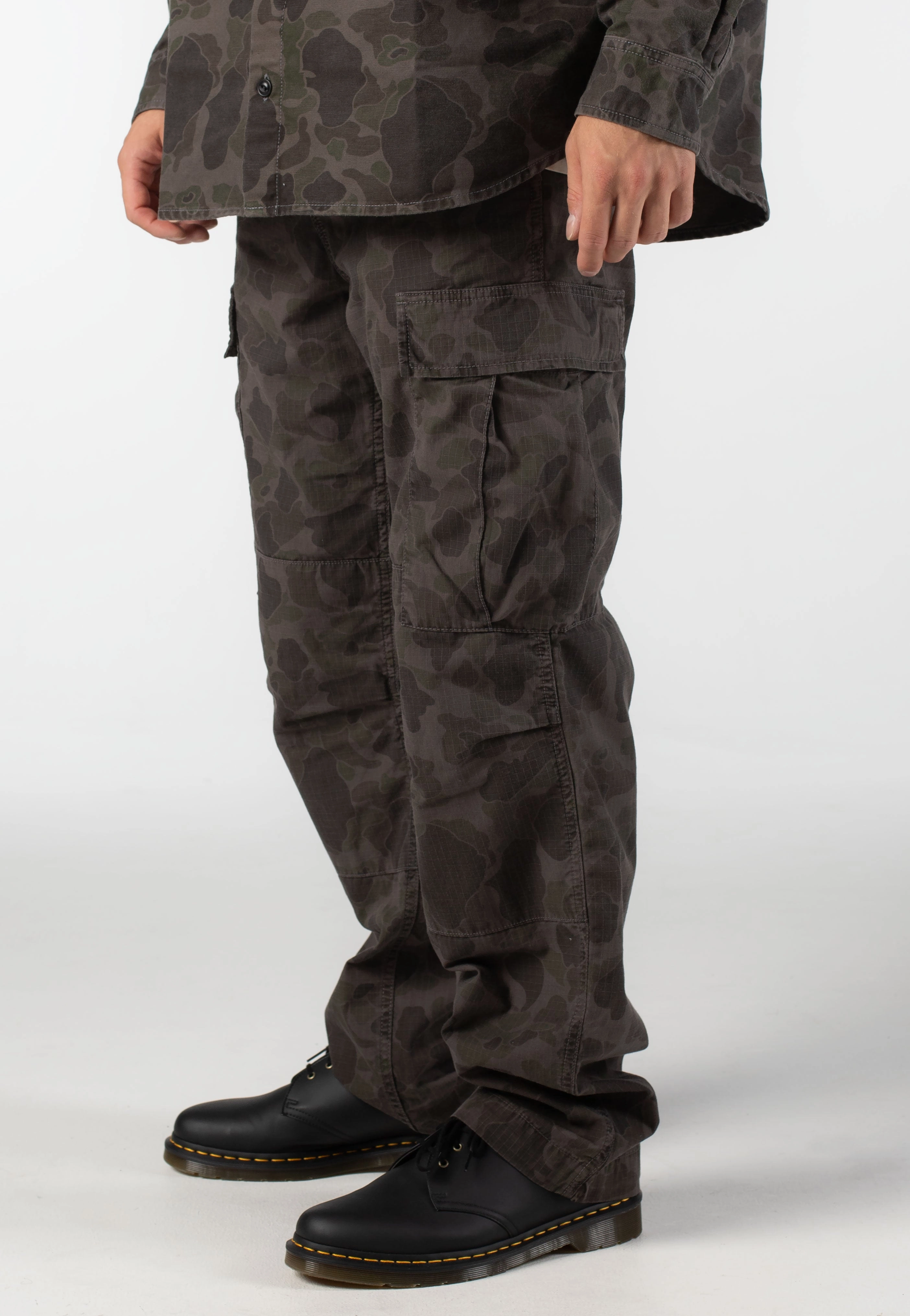 Macy's Levi Cargo Pants Carhartt WIP - Duck Cargo Garment Dyed Camo Duck/Green/Porphyry - Pants