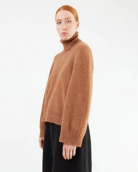 Eiram Knitwear Boboutic Wool Turtleneck in Peanut