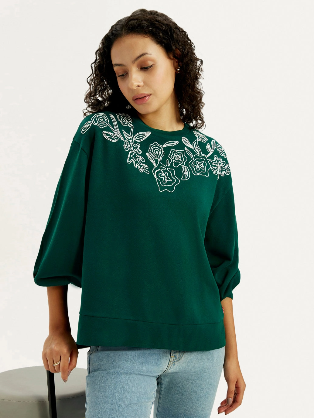 Women's Embroidered Dark Green Crew Neck Sweatshirt Vintage Car Sweatshirts
