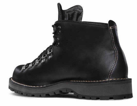 Hiking Boots That Feel Like Sneakers Danner Mountain Light II Hiking Boots 5" Black