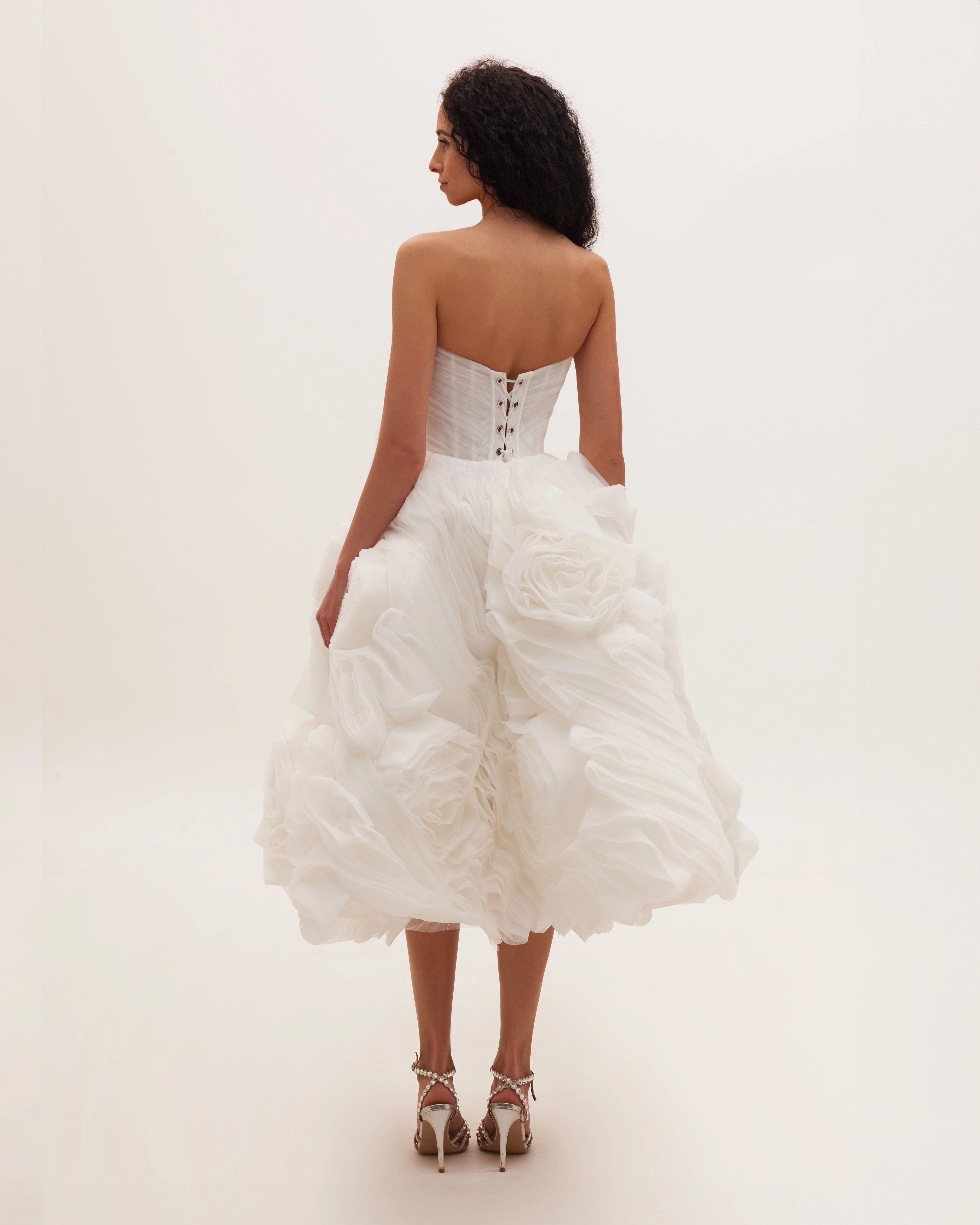 Dramatically flowered tulle dress in white Postergirl Dress