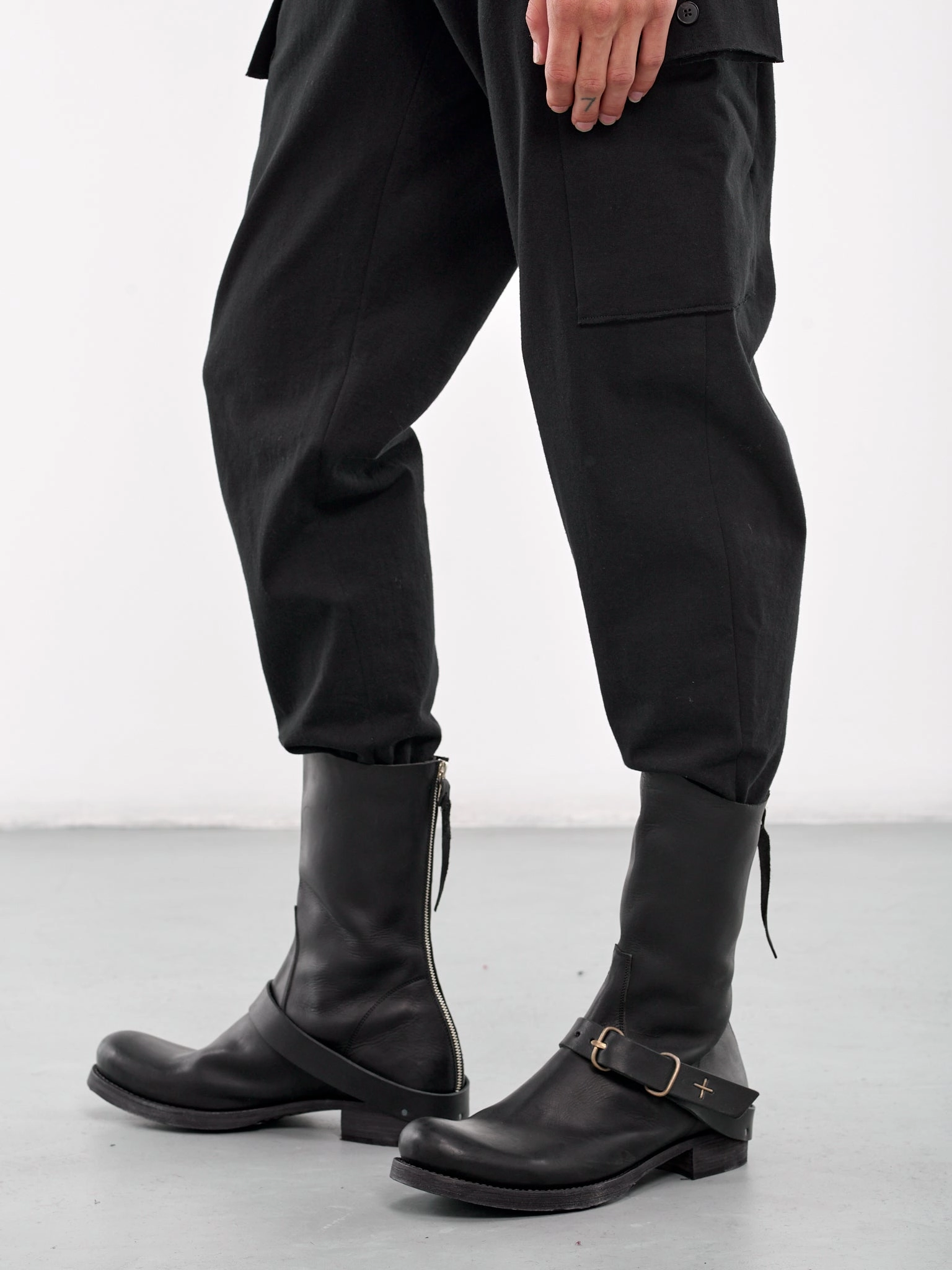 Flap Pocket Drawstring Waist Cargo Pants 8-Pocket Cargo Pants (P380-MJP1-BLACK)