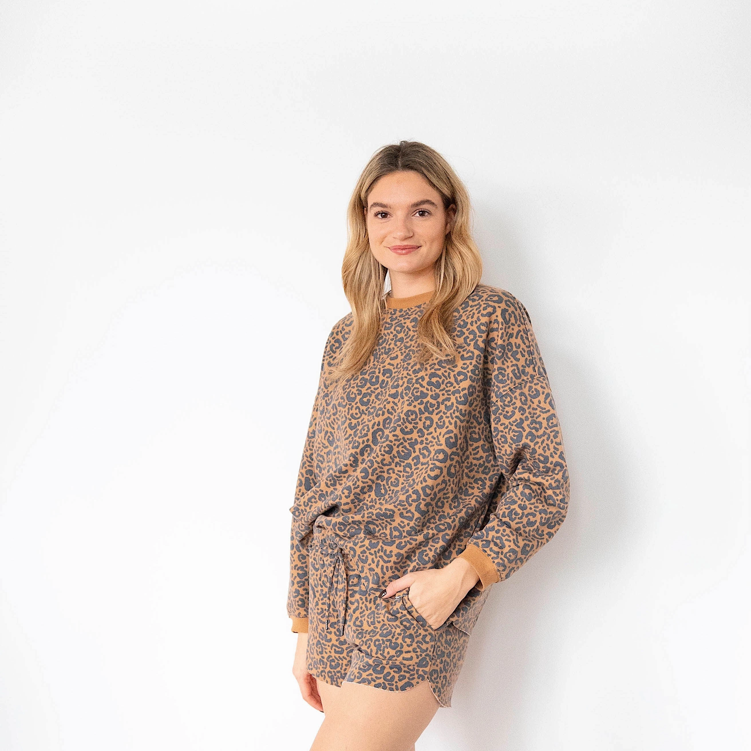 Ladies' Brown Animal Comfortwear Collection Shorties Family Halloween Sweatshirts