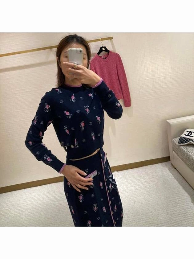 Knitwear History Flower CC Logo Cashmere Knit Top Navy Blue Chanel