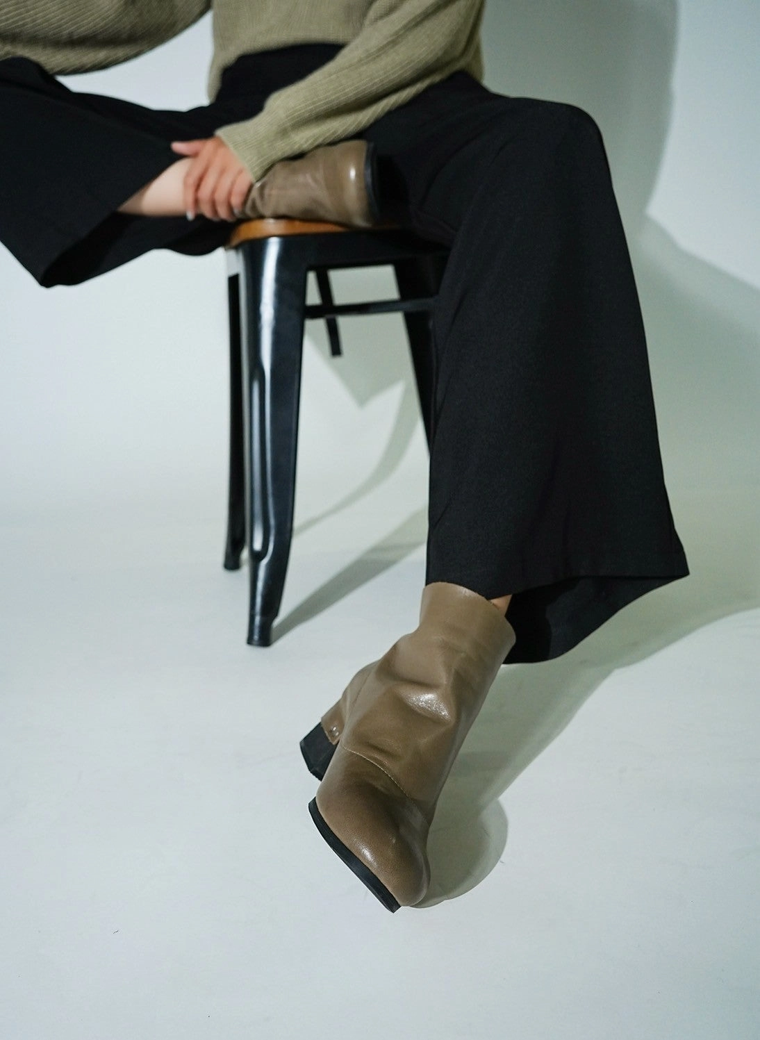 FW24 707021-3 | SHIRO | Yuko Imanishi  Ugly Ankle Boots