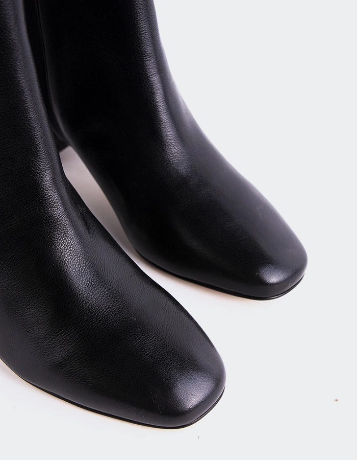 Tight High Boots Gracyn Black Leather