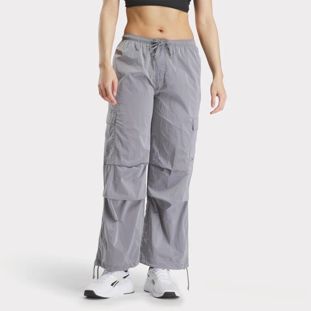 42 X 30 Cargo Pants Reebok Apparel Women Studio Style Cargo Pants METALLIC SILVER