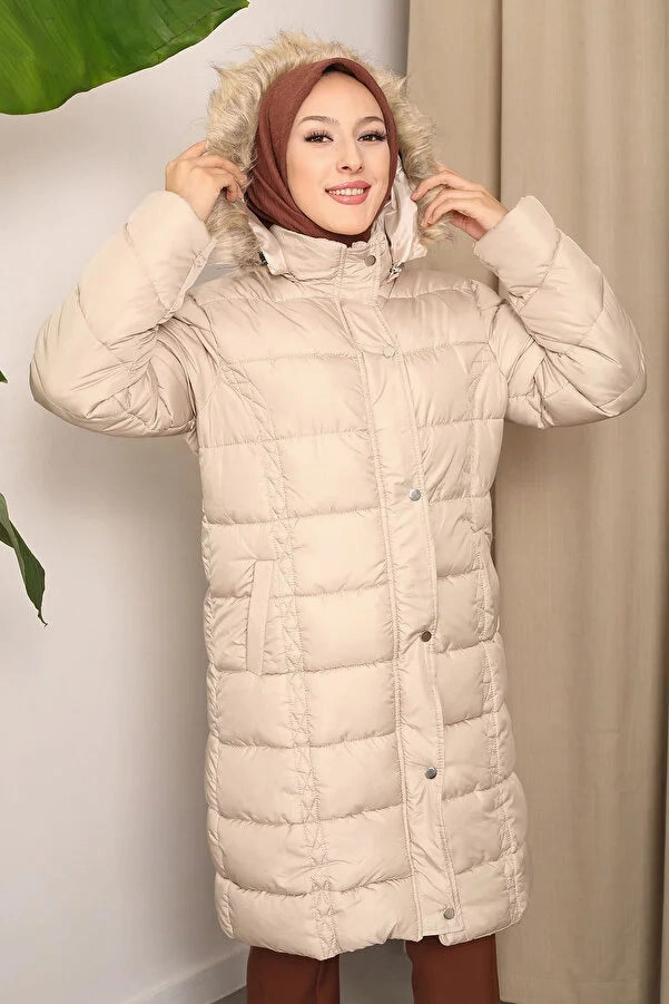 Men In Mink Coats Imajbutik Womem's Beige Hooded Puffer Coat