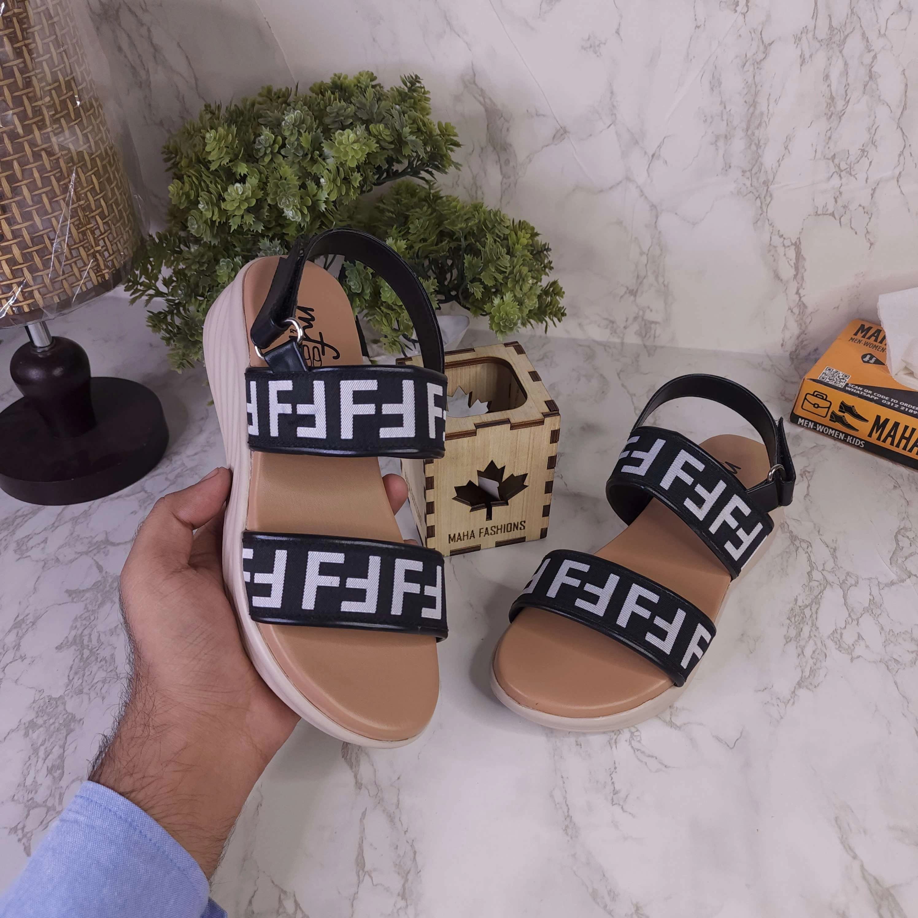 Sandals Aruba Black Sandals in Wedge