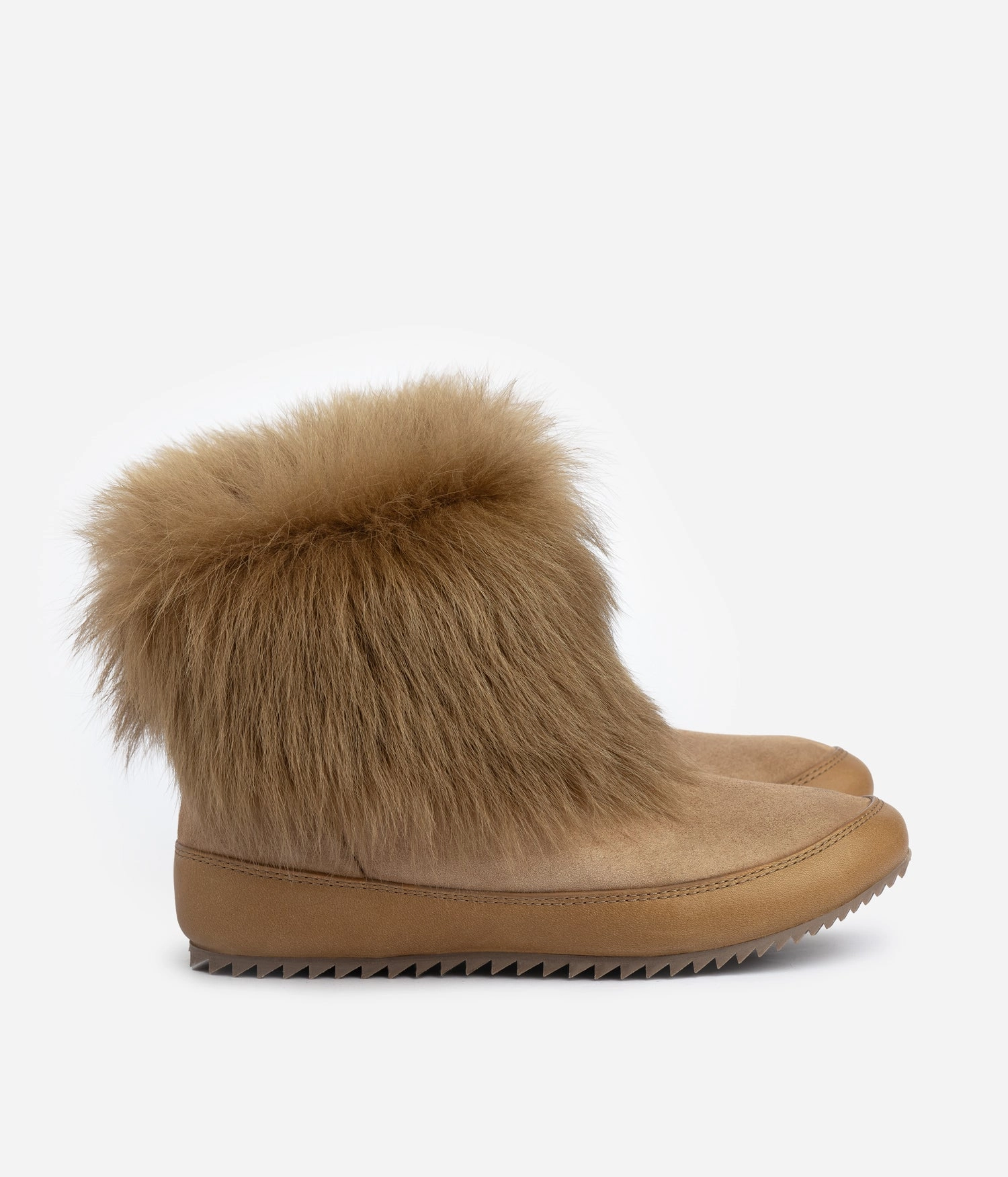 jalia / tan suede churra Shark Boots