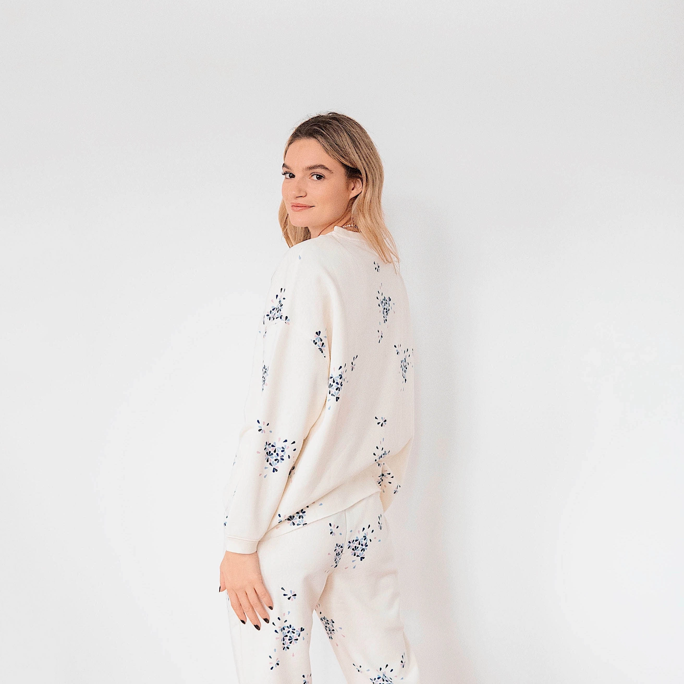 Make Your Own Sweatshirts Ladies' Coconut Milk Print Comfortwear Collection Sweatshirt