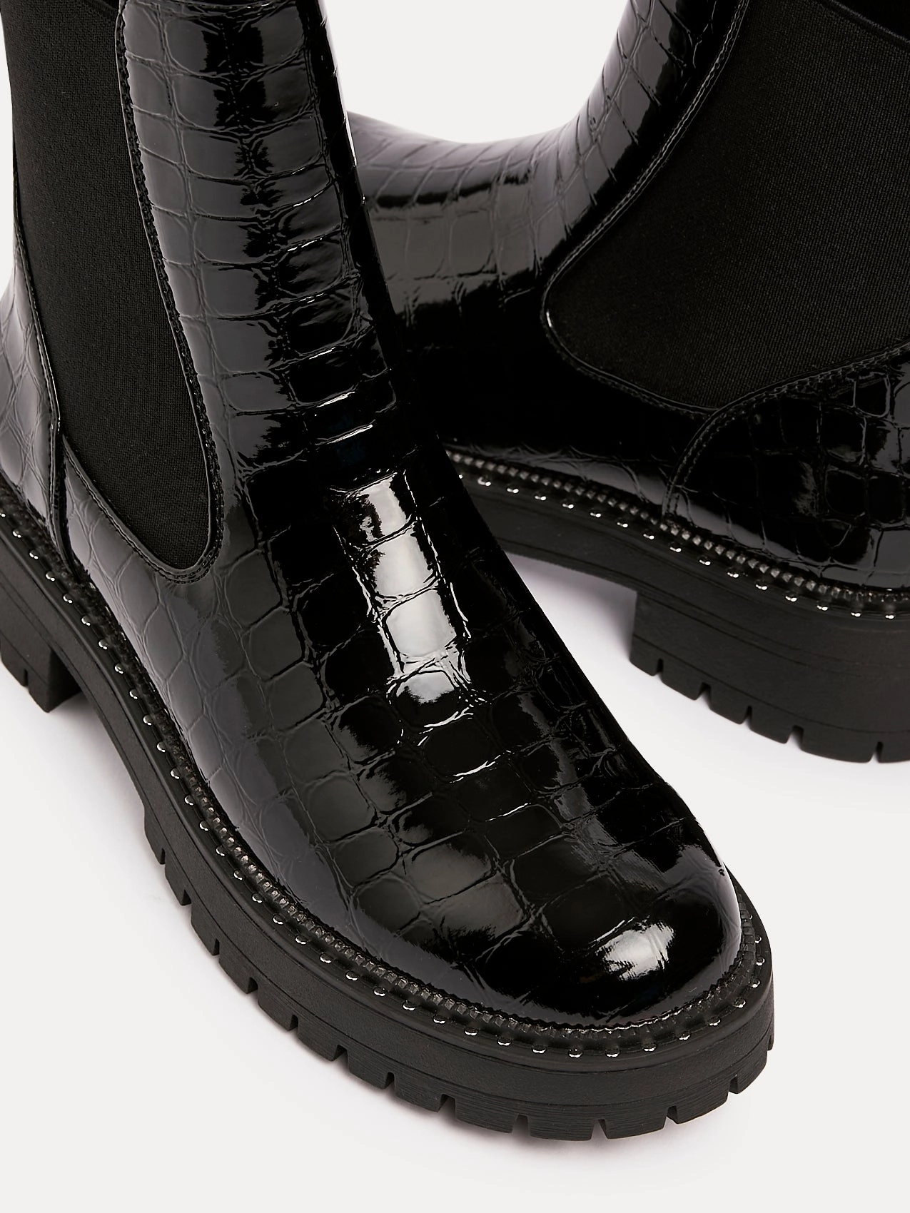 LANDON Patent Platform Chelsea Boots