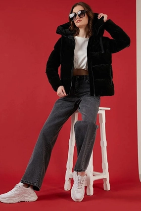 Waxed Cotton Coats Lela Women's Black Hooded Zippered Puffer Coat