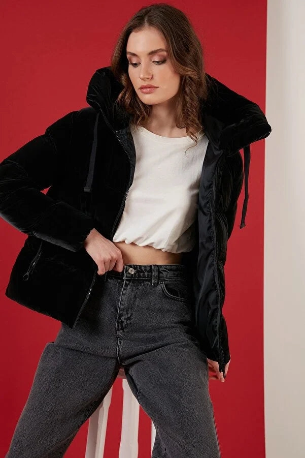 Best Coats For Doctors Lela Women's Black Hooded Zippered Puffer Coat