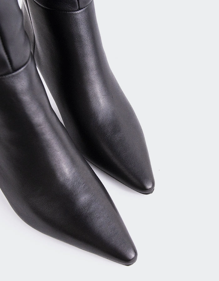 Lorenzie Black Leather Chukka Work Boots