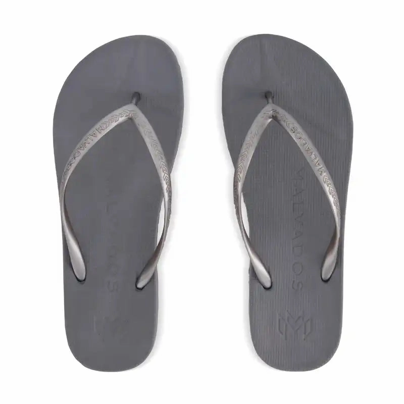 Malvados Playa Flip Flops Tuxedo Flip Flops