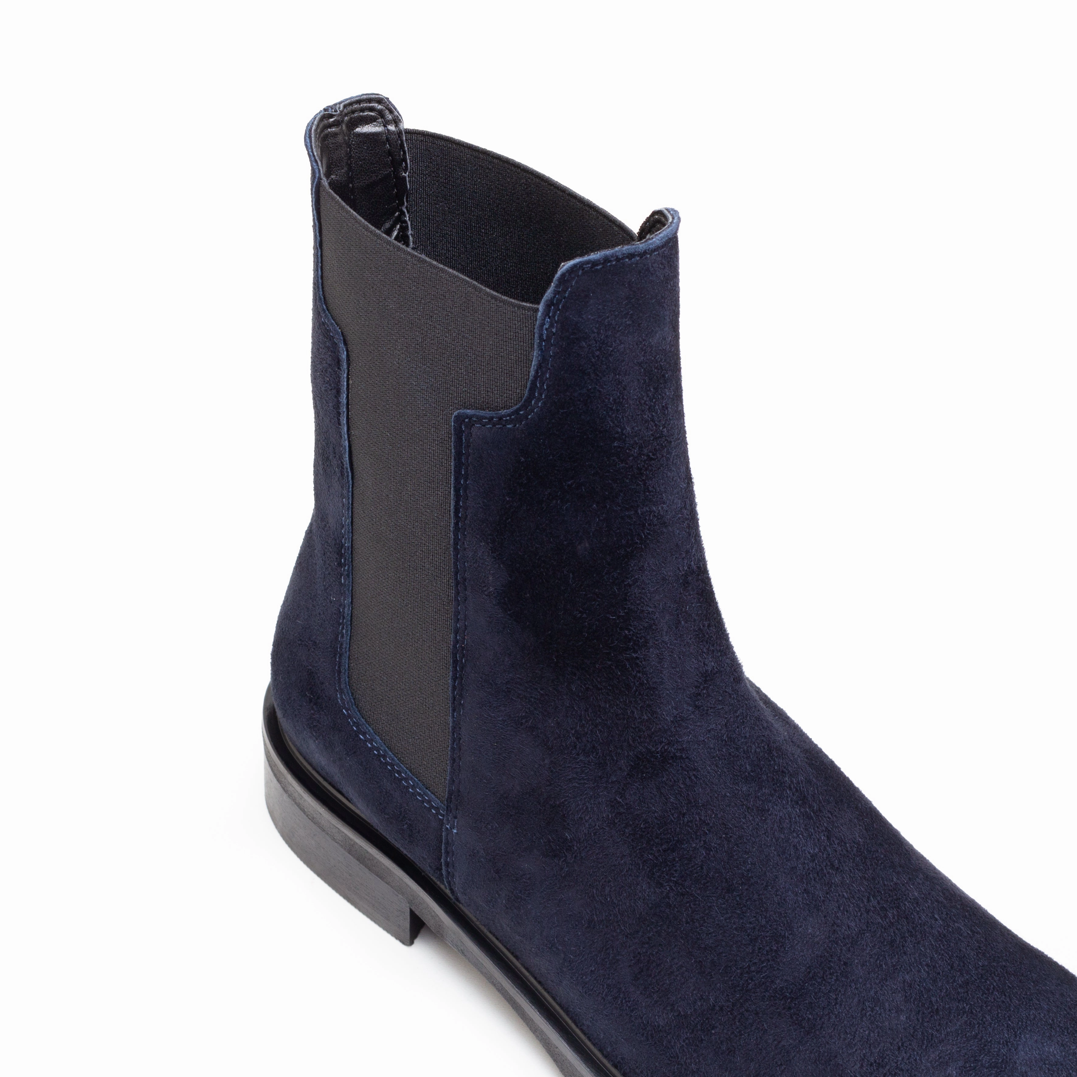 MILANO CHELSEA BOOT Suit With Chelsea Boots