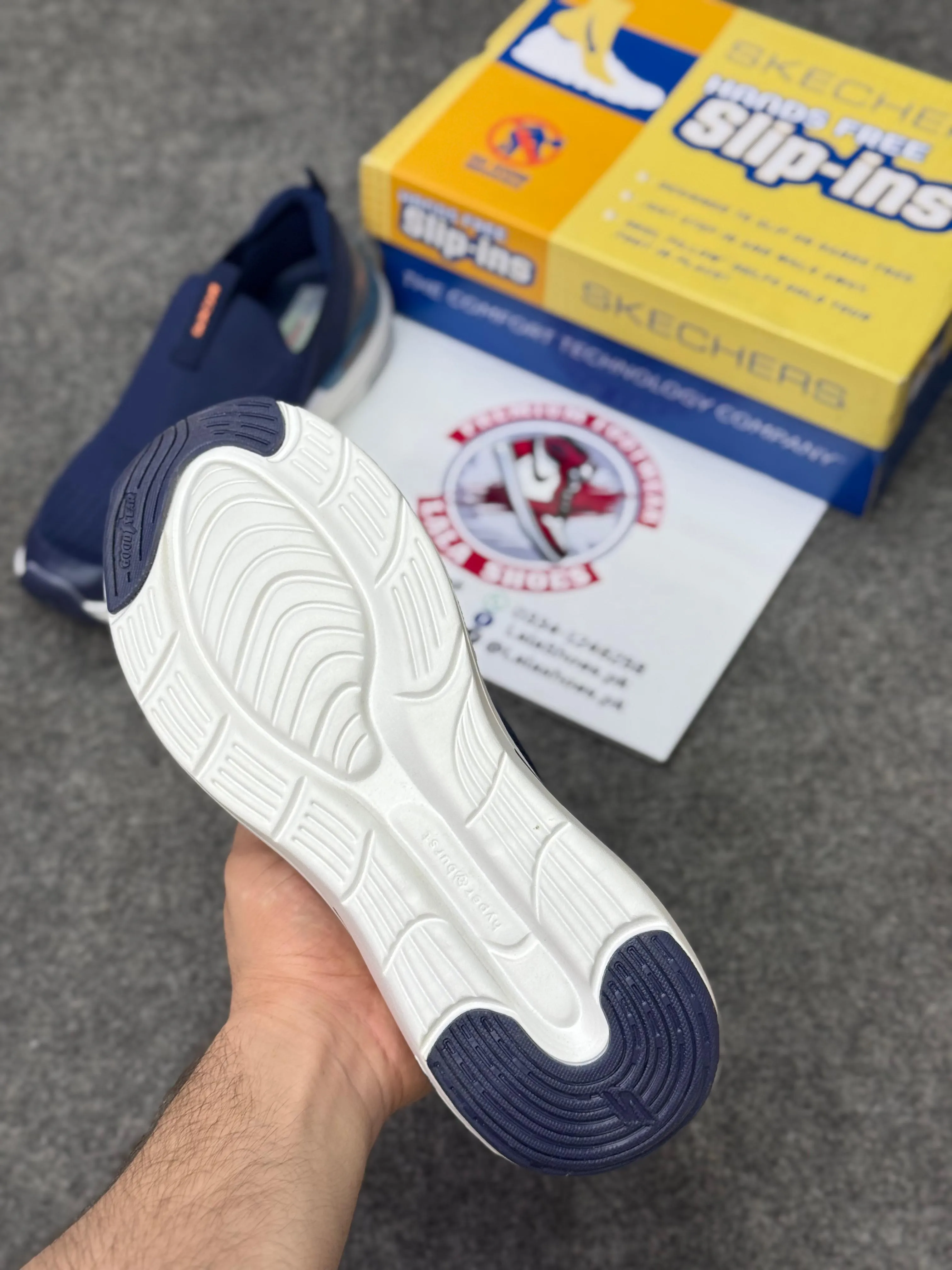 Skechers Slip-ins: Max Cushioning Hyper Burst Navy blue, Air-Cooled Memory Foam Bottom Of Running Shoes