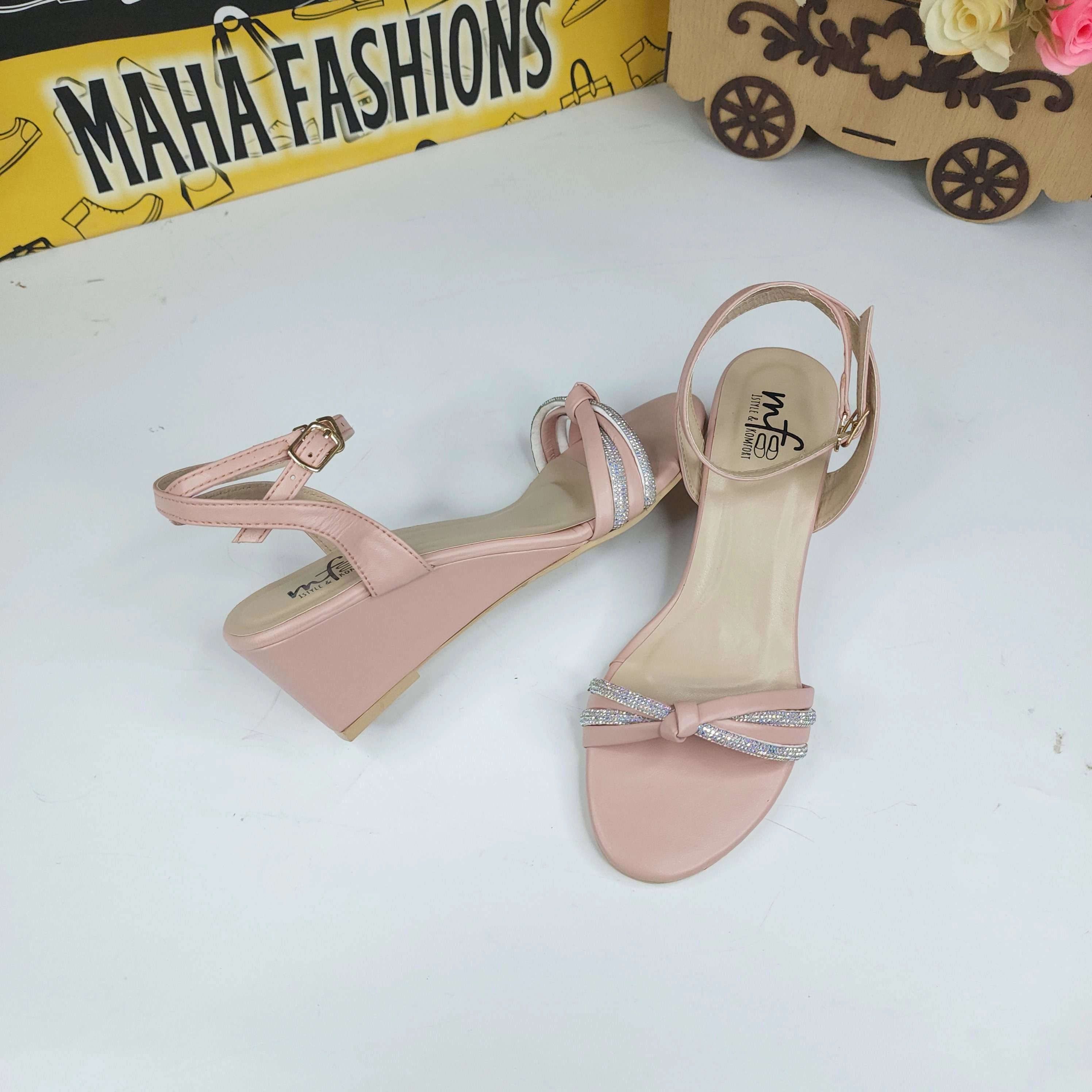 Pink Studs Sandals Sandals Jamaica Ochi