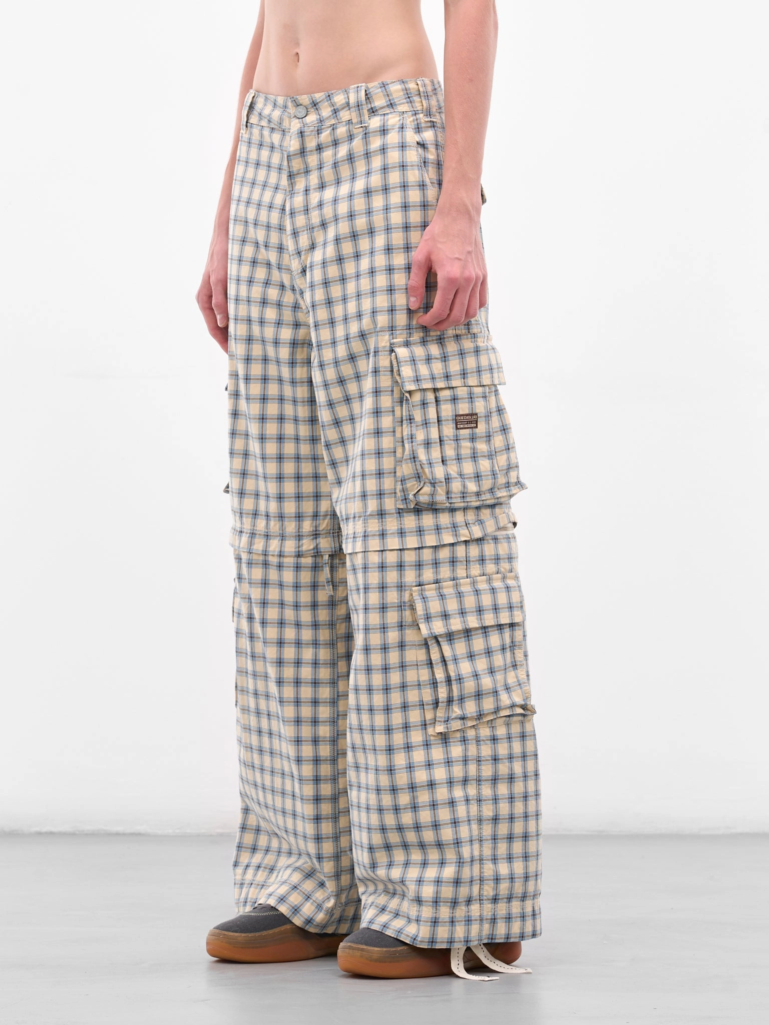 Ua Sportstyle Elite Cargo Pants Plaid Zip Panel Cargo Pants (ERL11P007-BEIGE-BLUE)