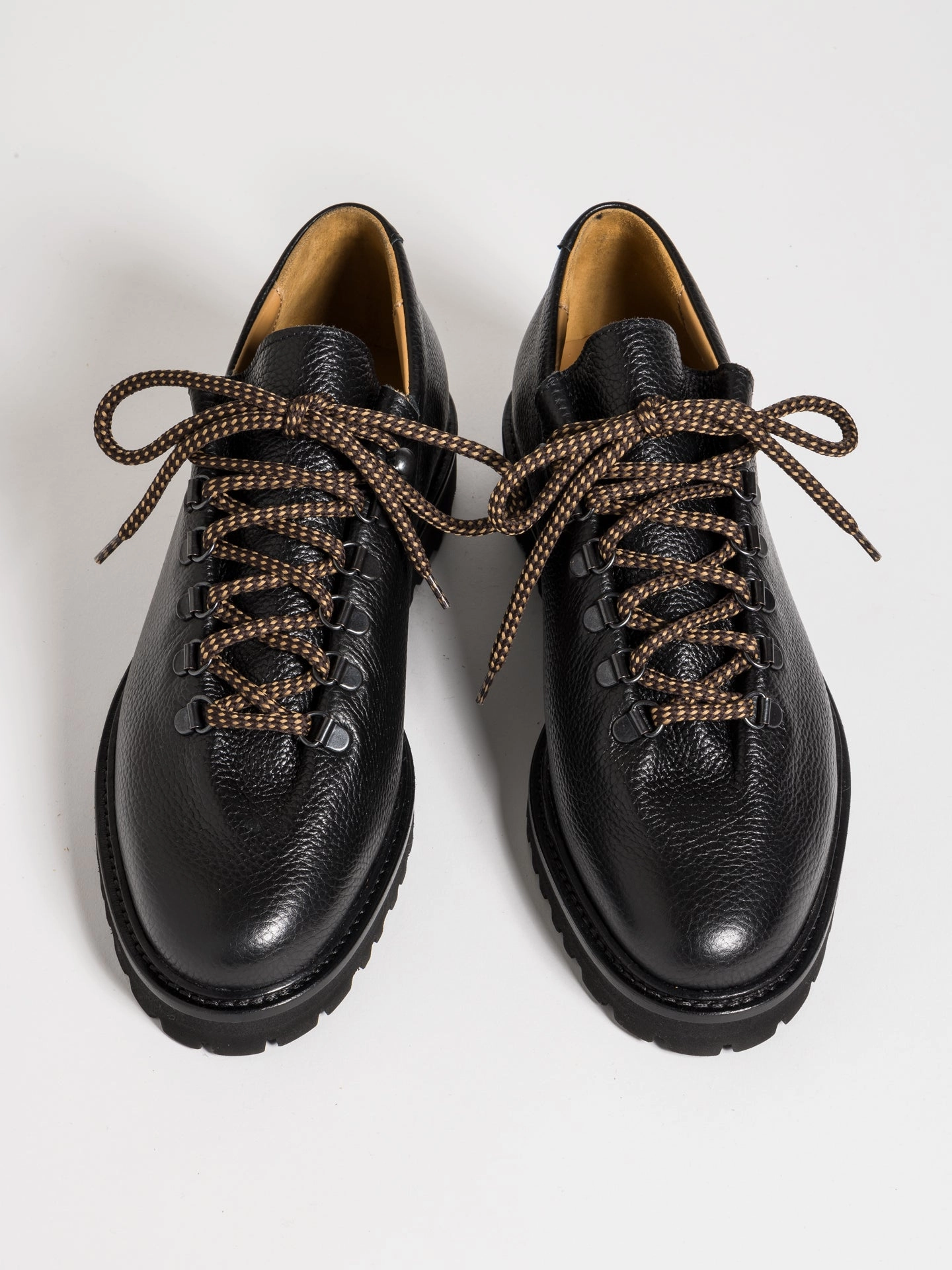 RASMUS LUG BLACK Running In Hiking Boots