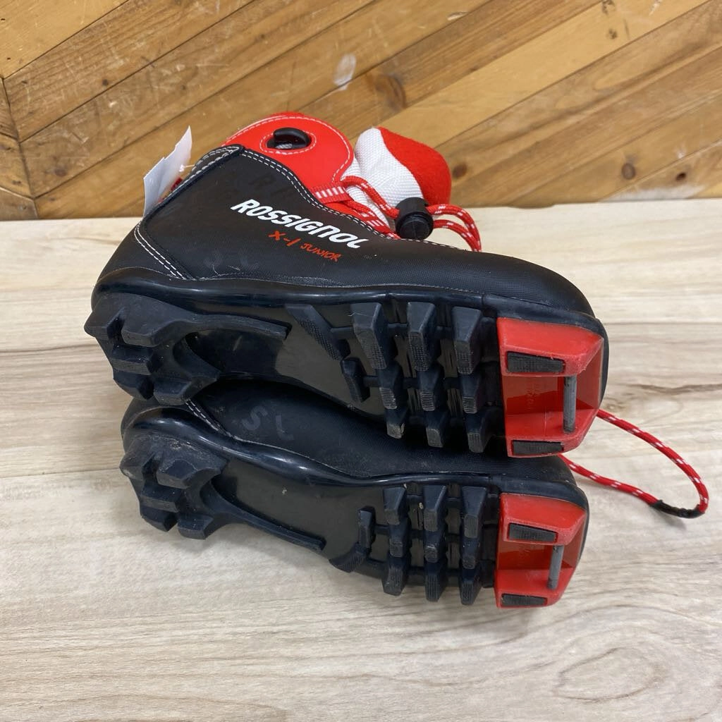 Best Boots For Snow Shoveling Rossignol - X-1 Junior Ski Boots: Black/Red-children-31