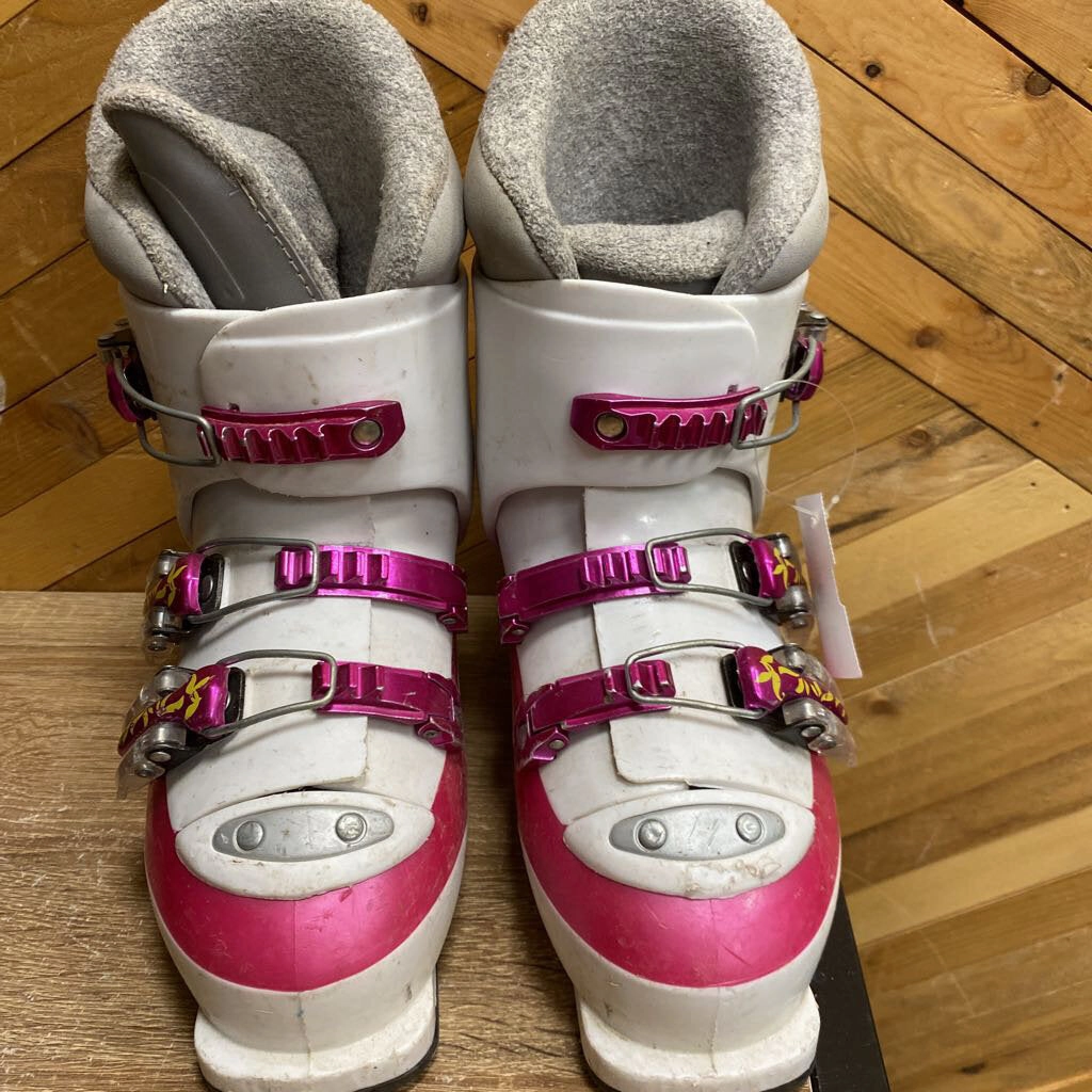 Rossignol- Comp J$ ski boot- MSRP $ 179: White Pink -children-21.5 Soloman Snow Boots