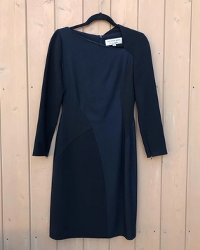 Jamie Midi Dress BURBERRY London Crepe 3/4 Sleeve Asymmetrical Neckline Fitted Midi Dress