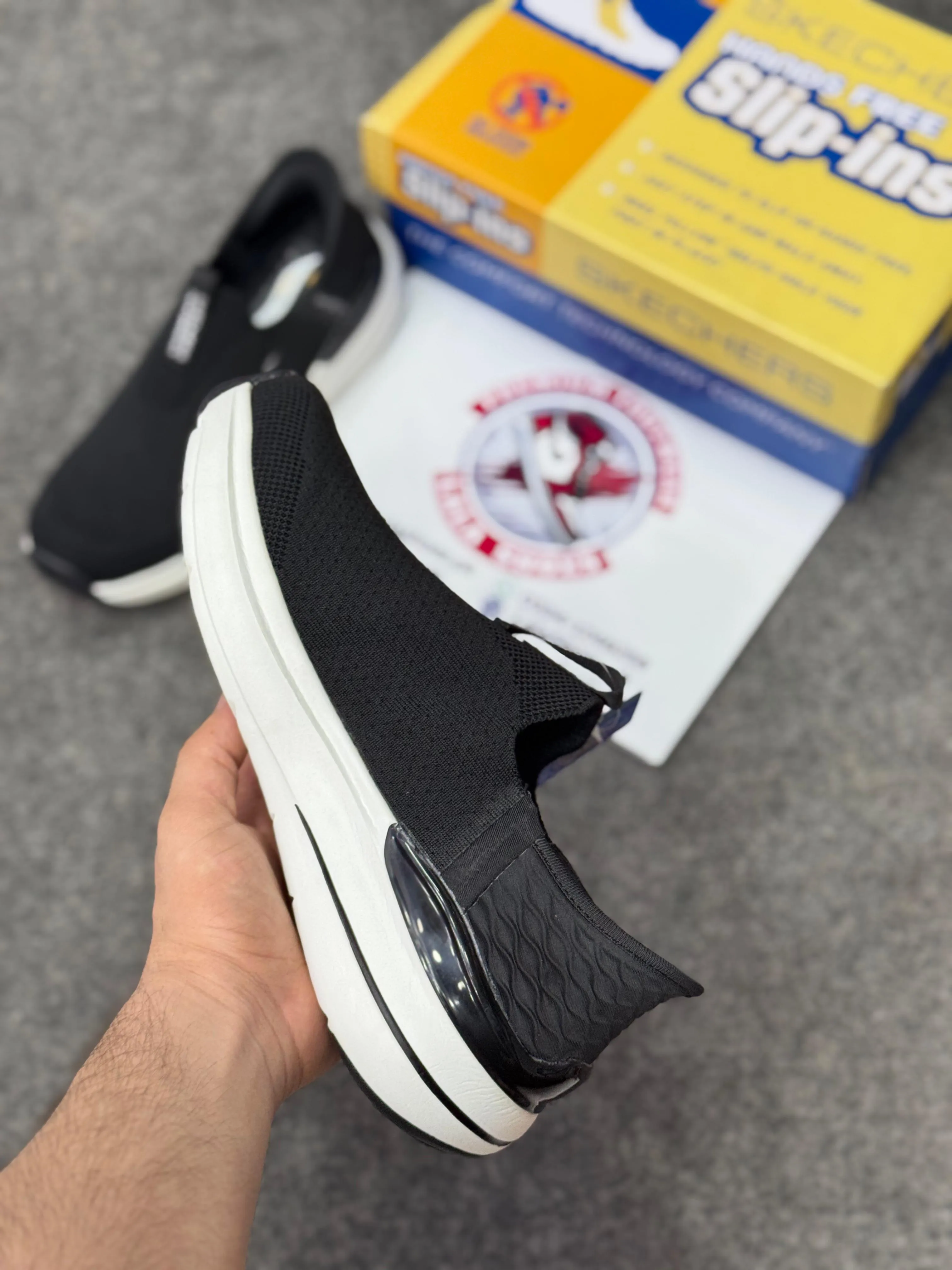 Running Shoes Olympics Skechers Slip-ins: Max Cushioning Hyper Burst 89654, Air-Cooled Memory Foam