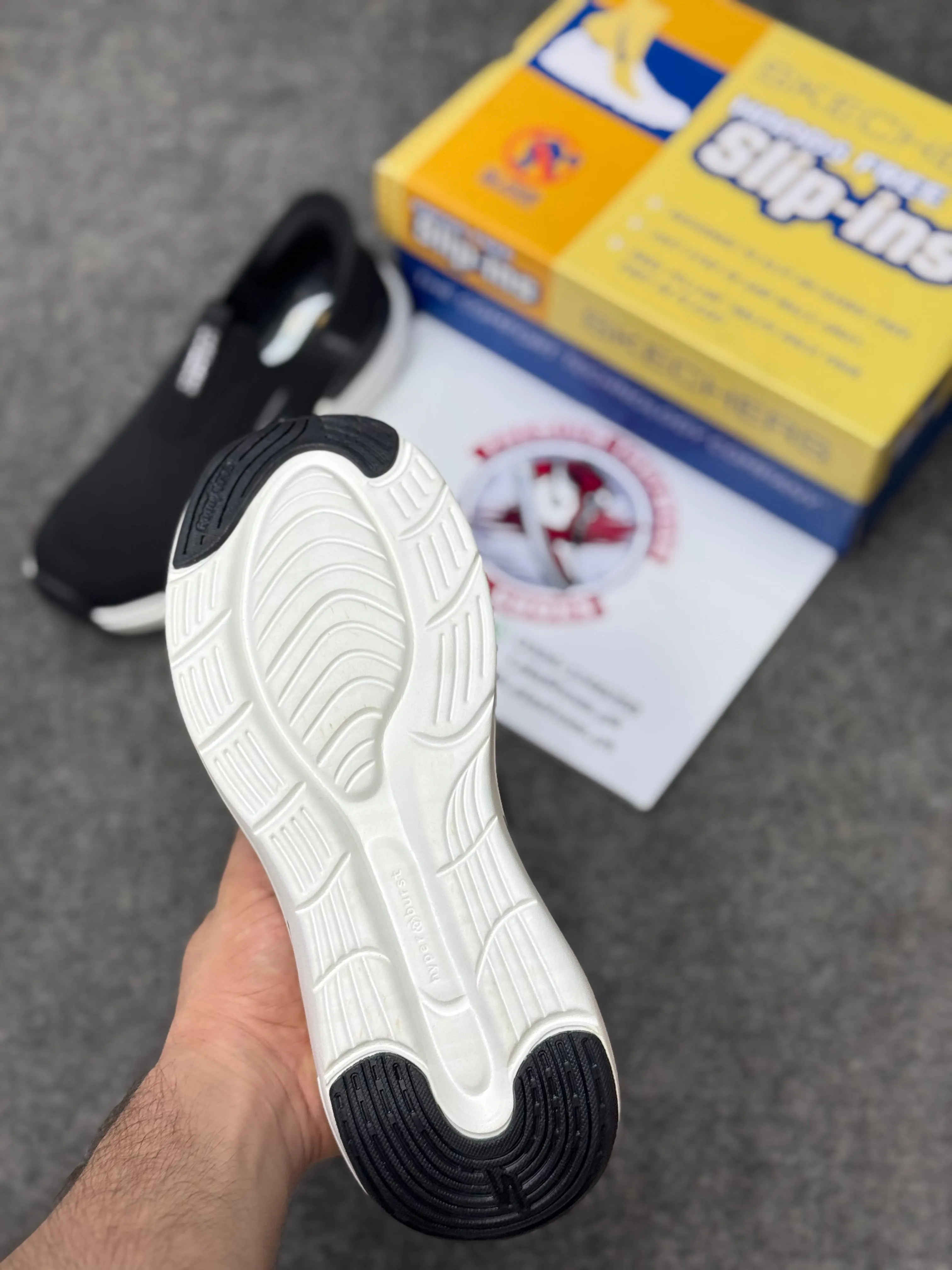 Skechers Slip-ins: Max Cushioning Hyper Burst 89654, Air-Cooled Memory Foam Hiking And Running Shoes