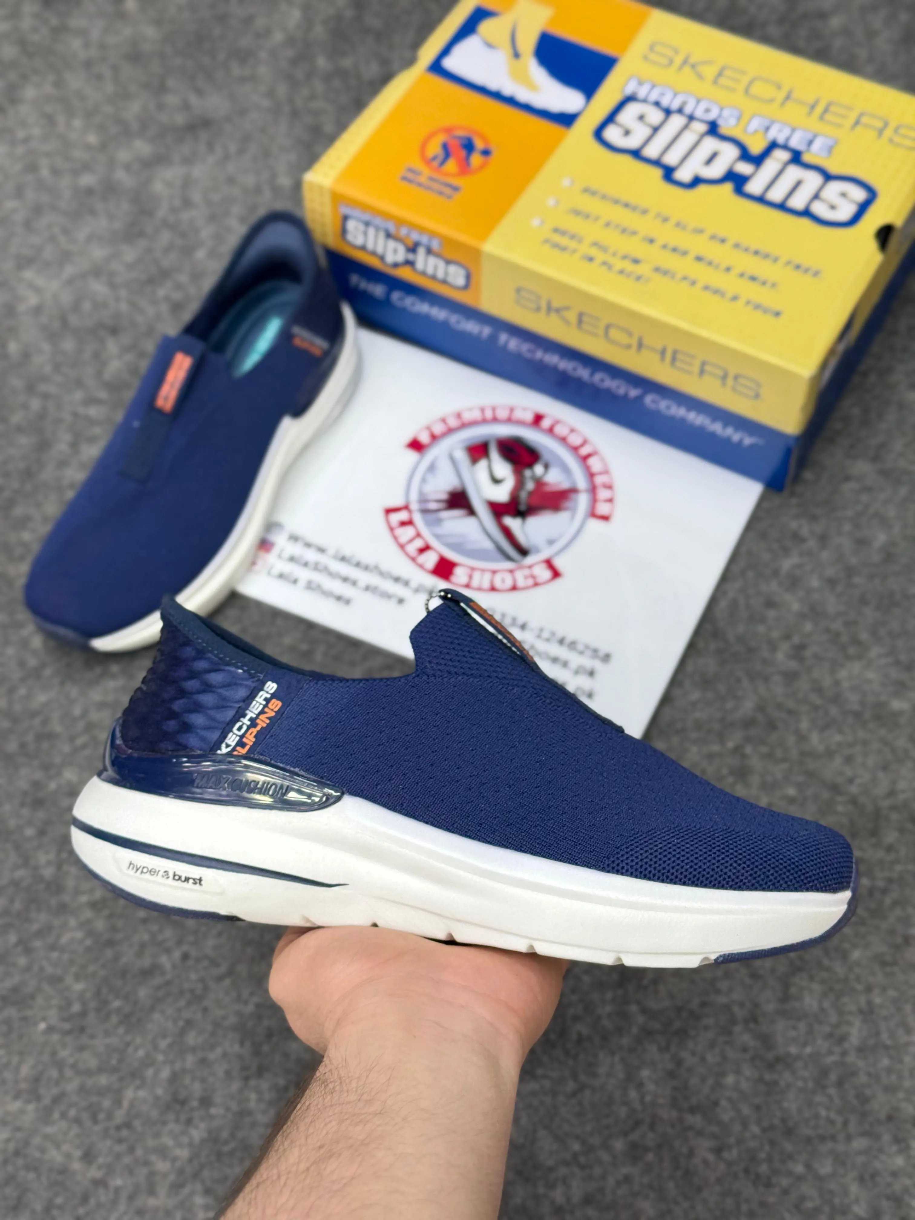 Skechers Slip-ins: Max Cushioning Hyper Burst Navy blue, Air-Cooled Memory Foam Minimal Trail Running Shoes