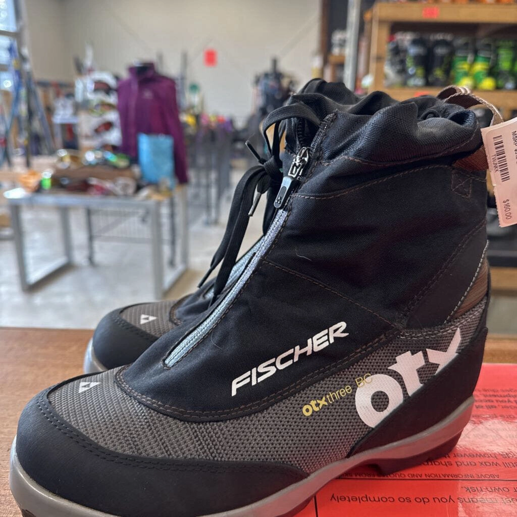 Bloomingdales Snow Boots Fischer- OTX Adventure BC Cross-country NNN Ski Boots- MSRP $315: Black Silver -unisex-39