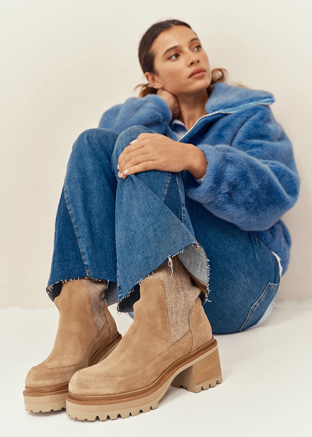 Suede Vs Leather CHELSEA BOOTS CLIO TUIL INTERDIT-DIVINA