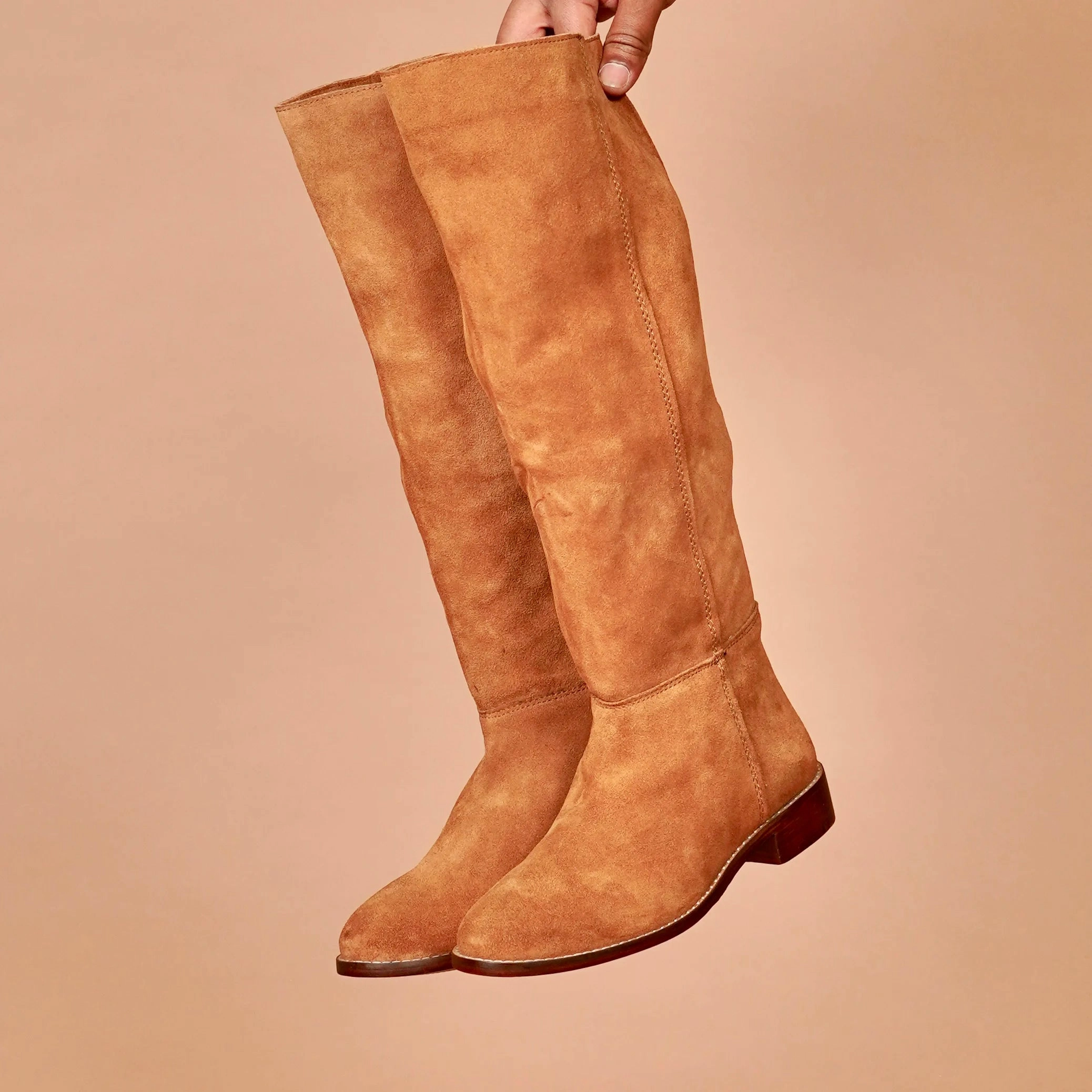 Wide Hiking Boots Stivali Donno Lungo Tobacco  Women's Knee-High Suede Boots in Tan | dmodot