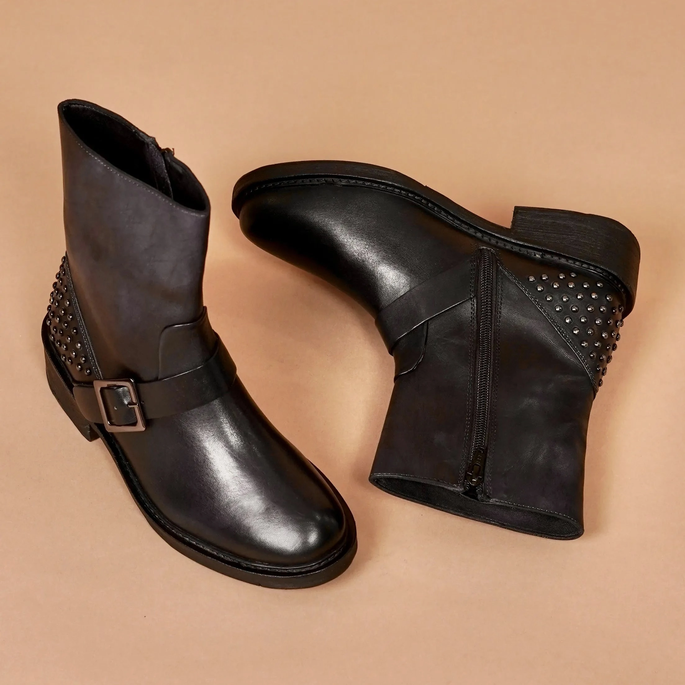 Stivali Donno Nero Riveto  Womens Studded Grey-Black Leather Boots | dmodot Winter Leather Boots