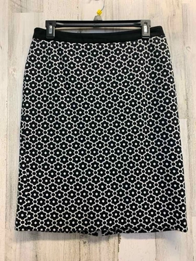 TALBOTS Dresses and Skirts Size 6P BLK/WHT FLOWERS PENCIL Skirt 