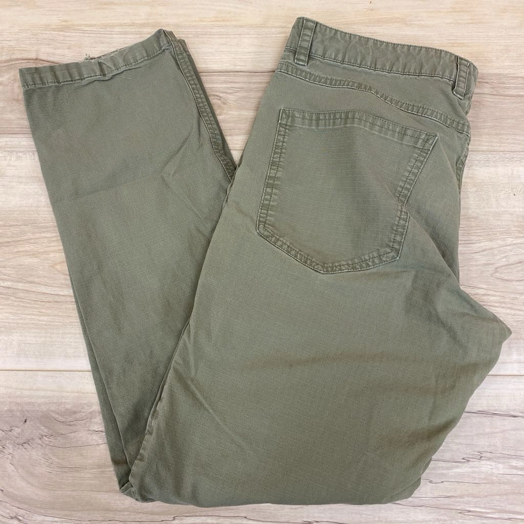 Contrast Cargo Pants The North Face- Men's Pants- MSRP $129 : green-men-34