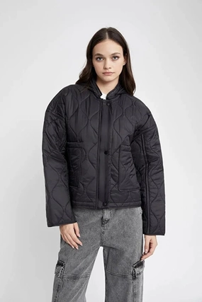 Cornerstone Coats Defacto Women's Waterproof Relax Fit Quilted Hooded Coats