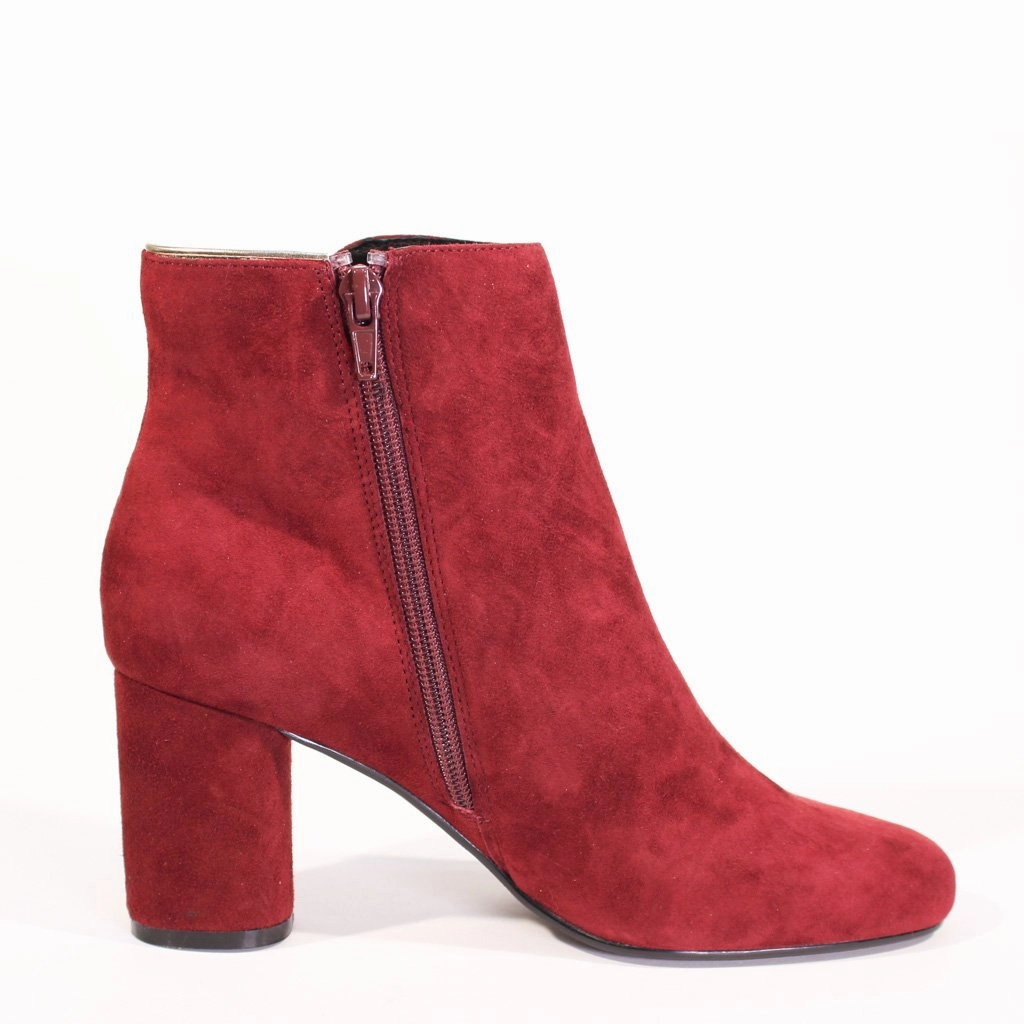 Tatiana Scallop Suede Booties British Chelsea Boots
