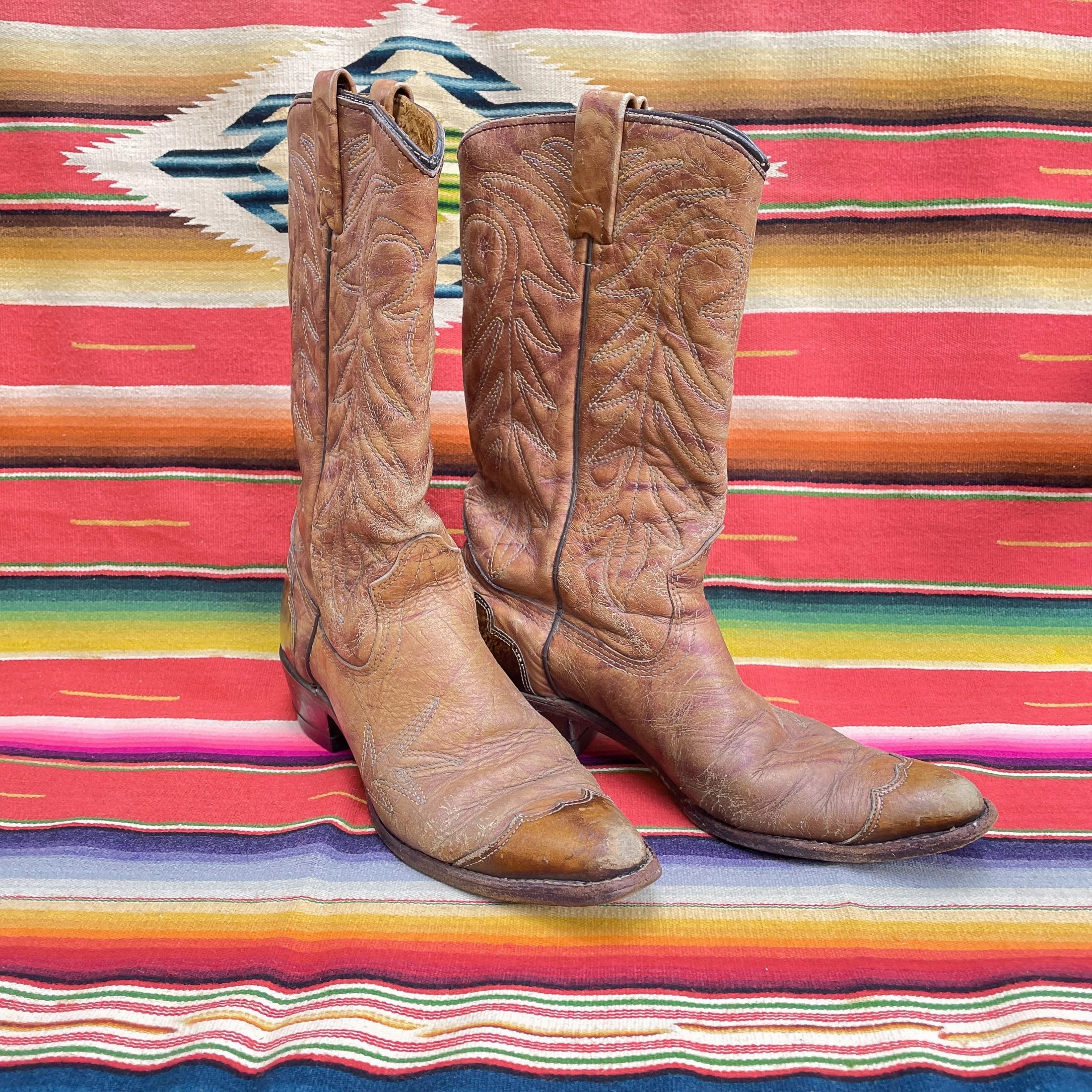 Vintage Womens Western Boots, Legit Wear Broken in by Texas 7 1/2W Best Boots To Wear With Shorts
