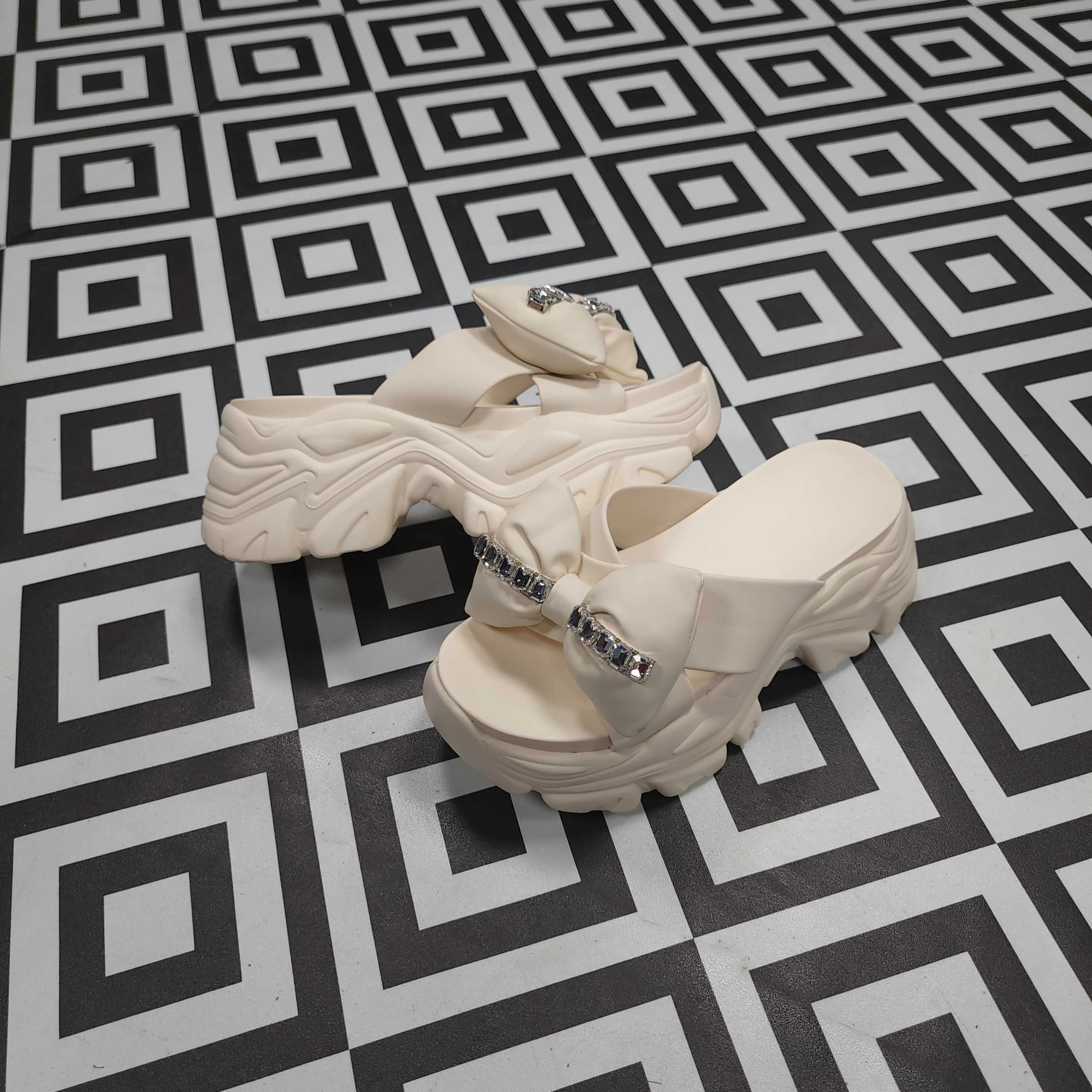 Sandals Croix Beige Platform Sandals