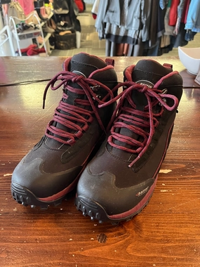 Top 10 Hiking Boots Baffin Black Winter Hiking Boots (Size 7)