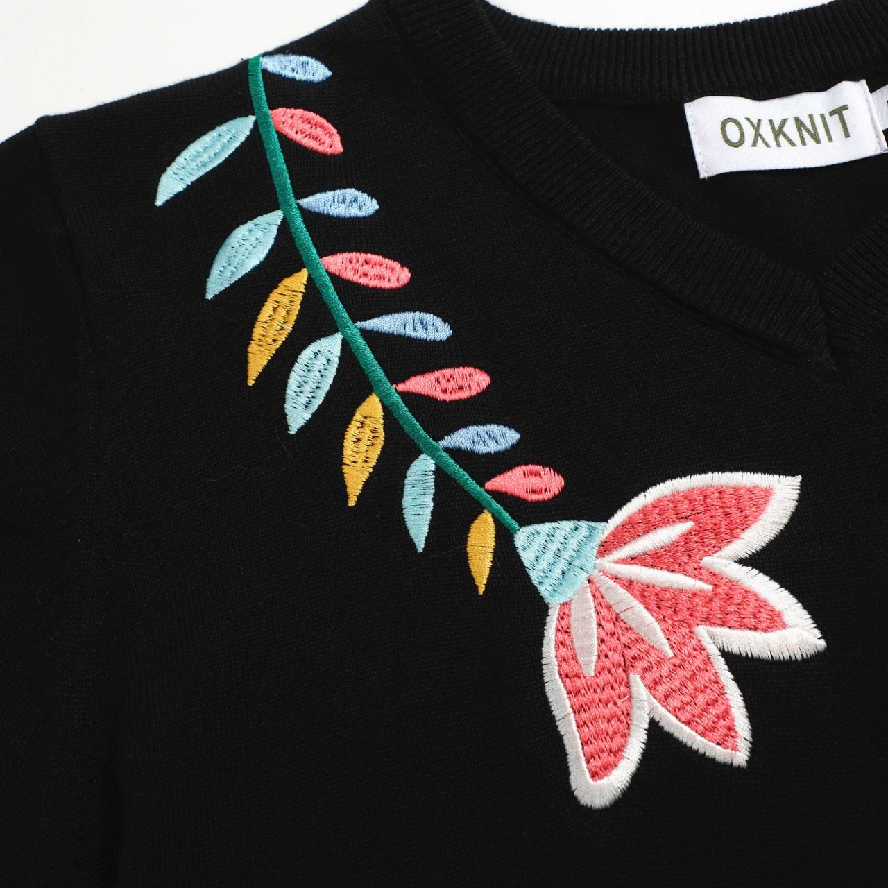 Arch4 Knitwear Women's black embroidered V-neck knitwear