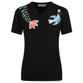 Heimat Knitwear Women's black embroidered V-neck knitwear