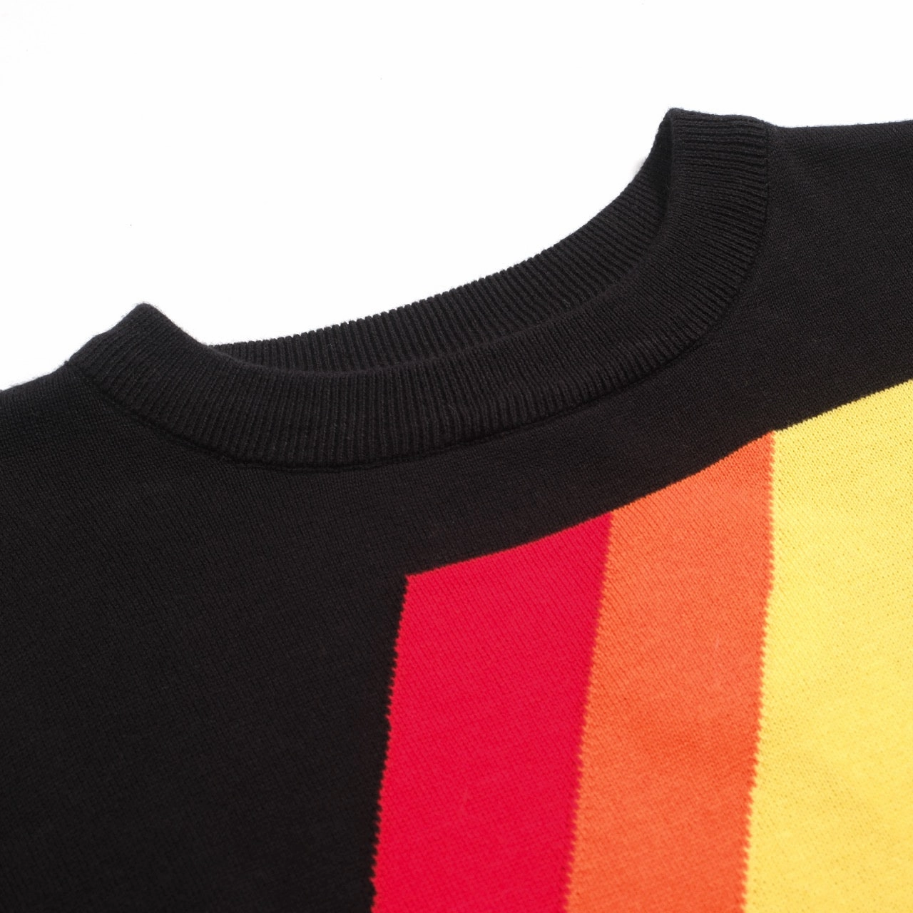 Kingsman Knitwear Women's Black Lightning 1970s jacquard knitwear